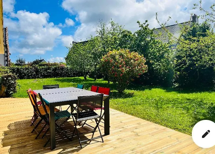 Holiday home Confortable Maison A Tregastel